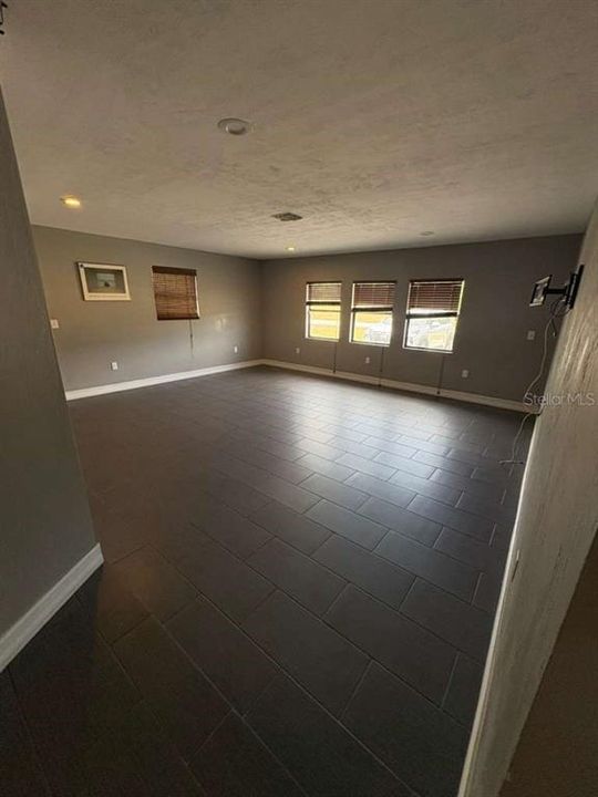 En Venta: $480,000 (3 camas, 2 baños, 1970 Pies cuadrados)