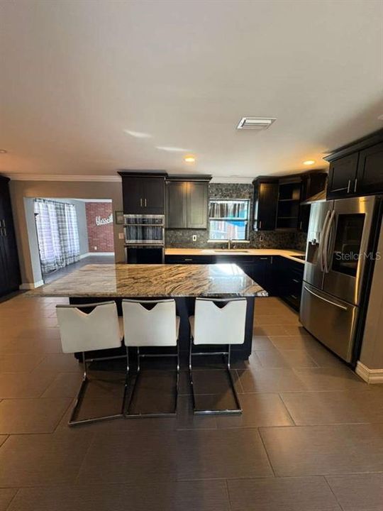 En Venta: $480,000 (3 camas, 2 baños, 1970 Pies cuadrados)