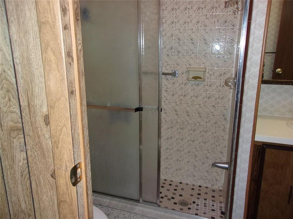 待售: $150,000 (3 贝兹, 2 浴室, 1302 平方英尺)