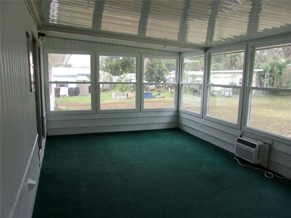 待售: $150,000 (3 贝兹, 2 浴室, 1302 平方英尺)