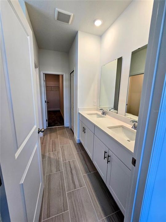 В аренду: $3,000 (4 спален, 2 ванн, 2082 Квадратных фут)