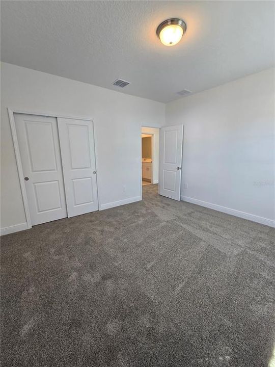 В аренду: $3,000 (4 спален, 2 ванн, 2082 Квадратных фут)