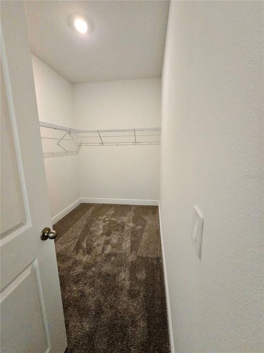 В аренду: $3,000 (4 спален, 2 ванн, 2082 Квадратных фут)