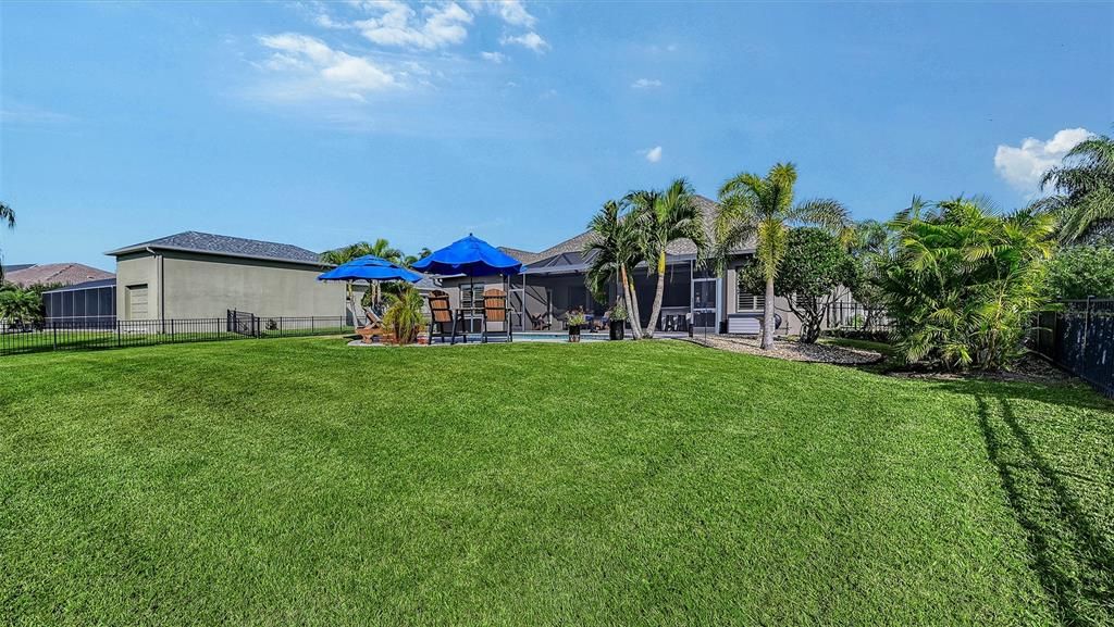 На продажу: $875,000 (4 спален, 2 ванн, 2565 Квадратных фут)