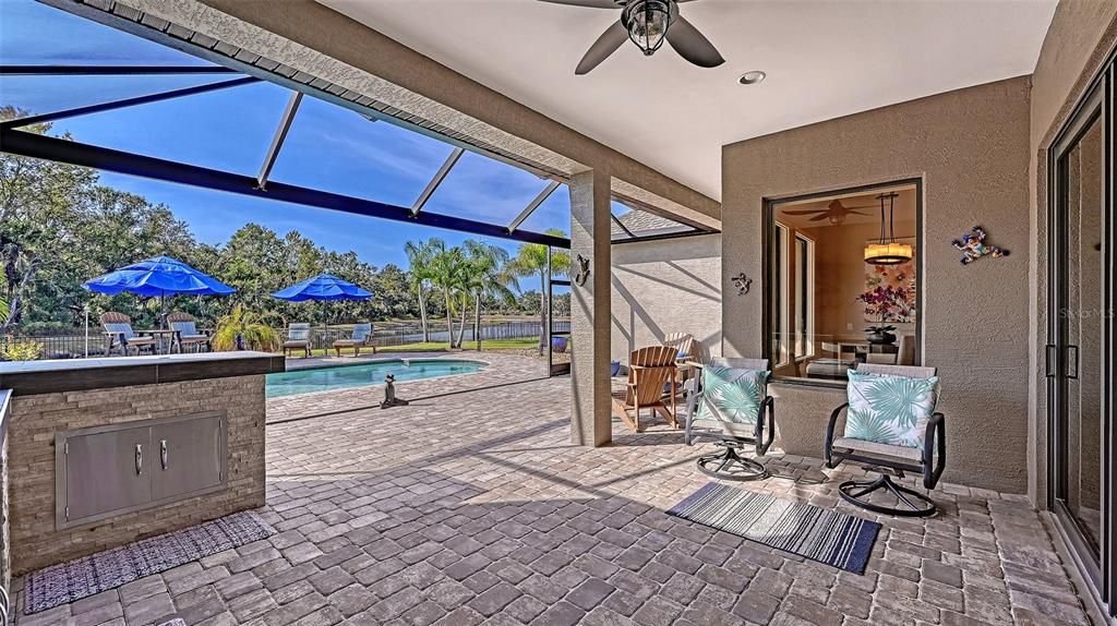 На продажу: $875,000 (4 спален, 2 ванн, 2565 Квадратных фут)