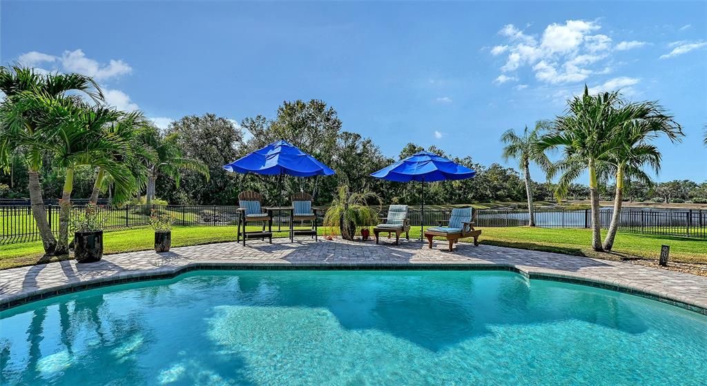 На продажу: $875,000 (4 спален, 2 ванн, 2565 Квадратных фут)