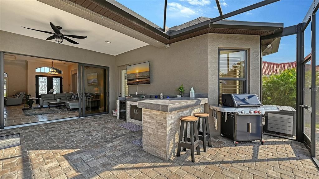 На продажу: $875,000 (4 спален, 2 ванн, 2565 Квадратных фут)