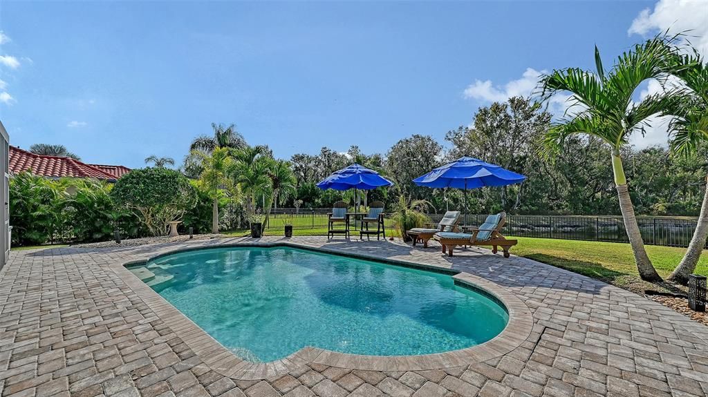 На продажу: $875,000 (4 спален, 2 ванн, 2565 Квадратных фут)