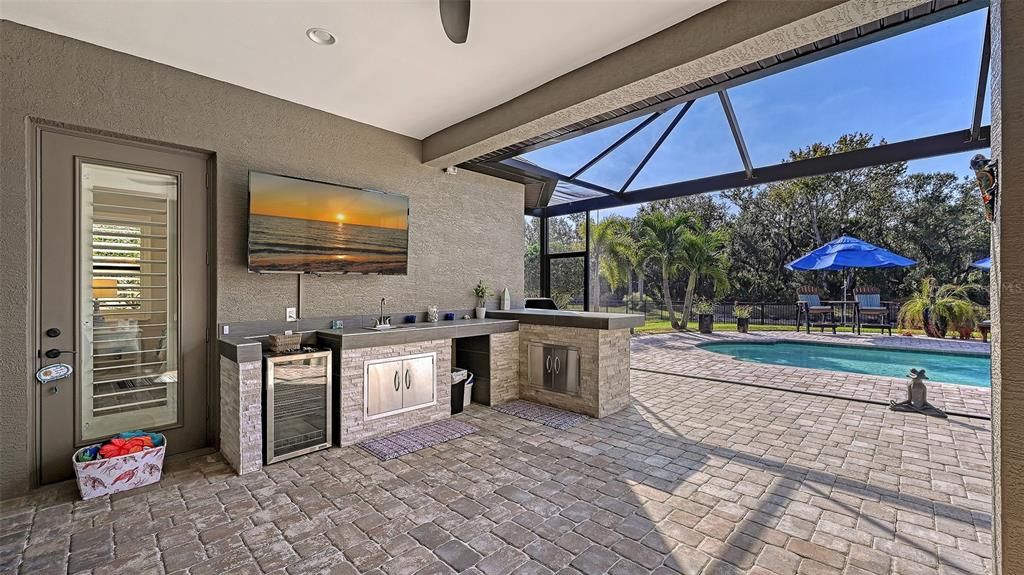 На продажу: $875,000 (4 спален, 2 ванн, 2565 Квадратных фут)