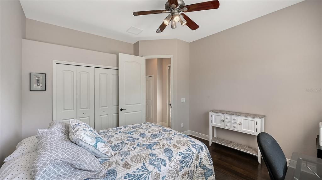 На продажу: $875,000 (4 спален, 2 ванн, 2565 Квадратных фут)