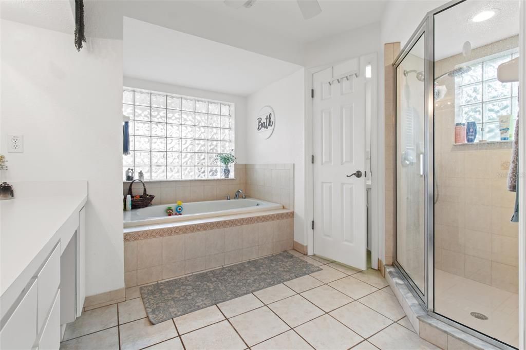 For Sale: $485,000 (4 beds, 2 baths, 2379 Square Feet)