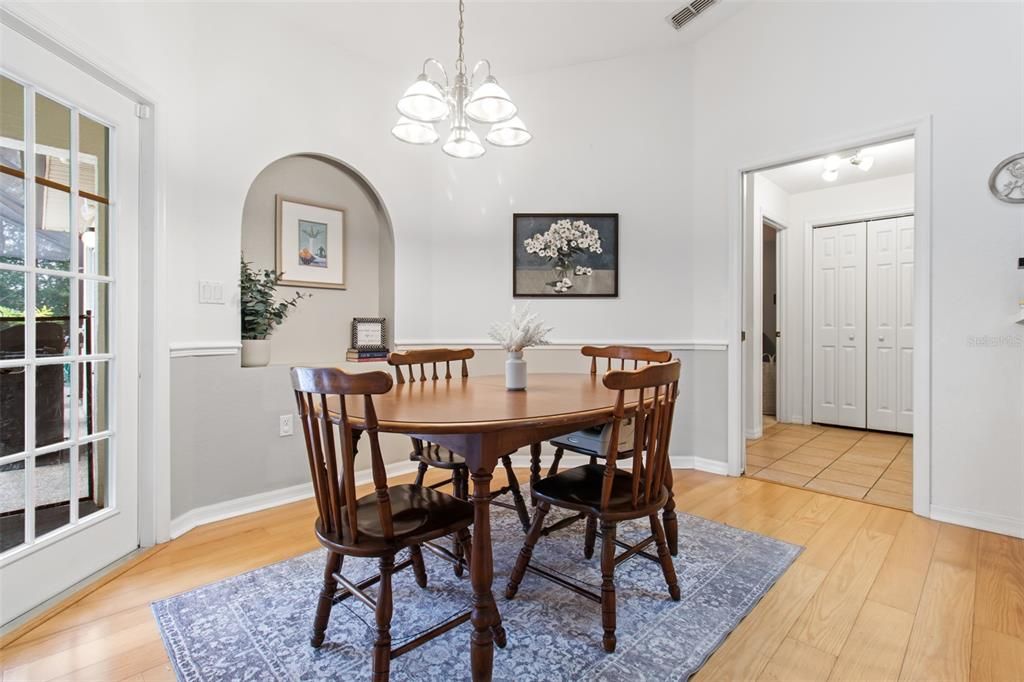 For Sale: $485,000 (4 beds, 2 baths, 2379 Square Feet)