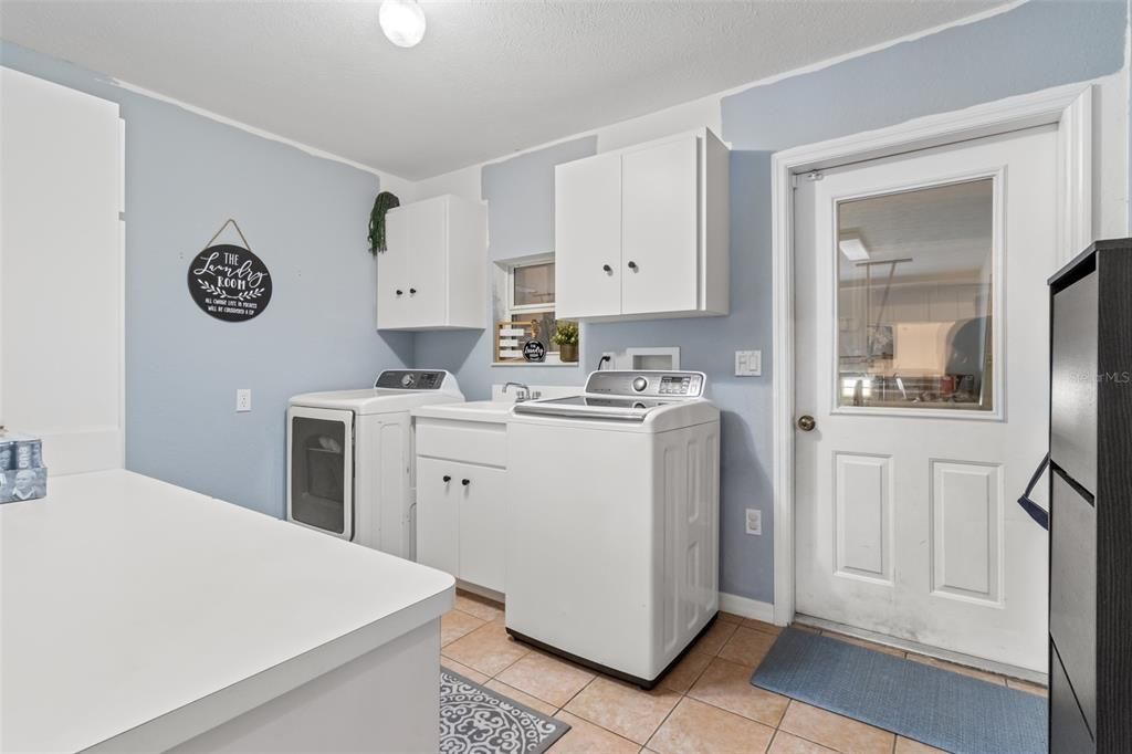 For Sale: $485,000 (4 beds, 2 baths, 2379 Square Feet)