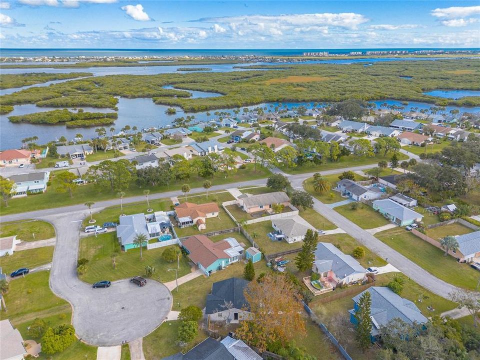 На продажу: $279,900 (2 спален, 2 ванн, 1019 Квадратных фут)