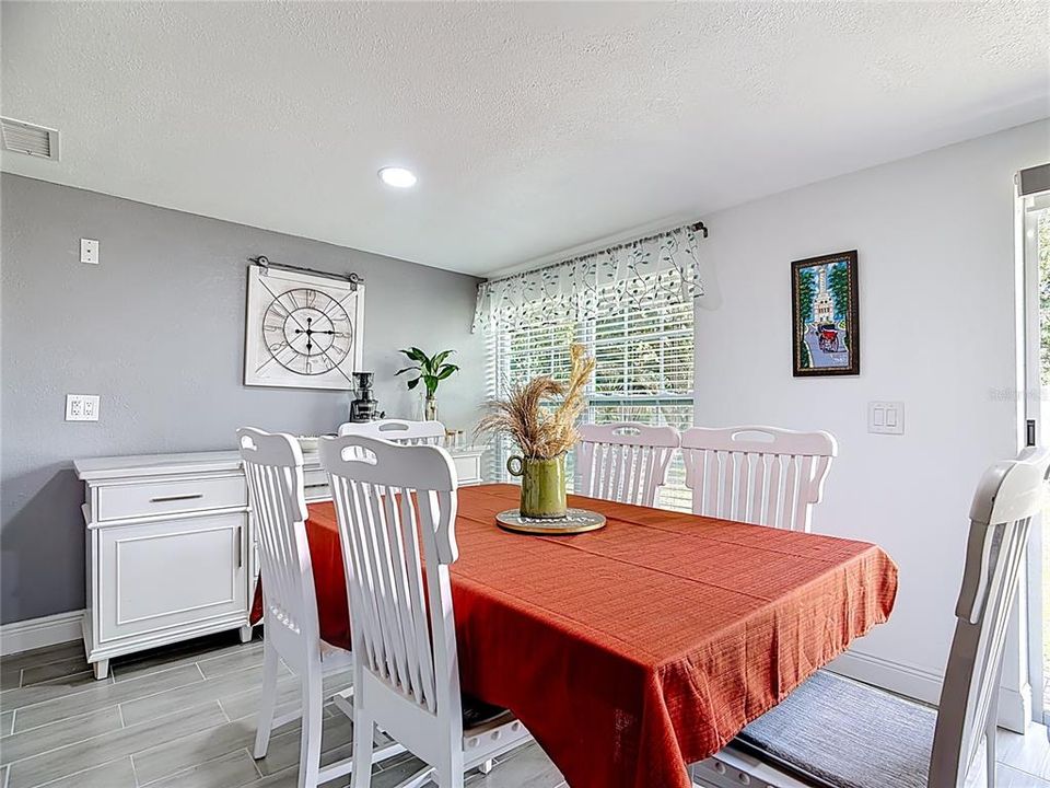 For Sale: $339,999 (3 beds, 2 baths, 1509 Square Feet)