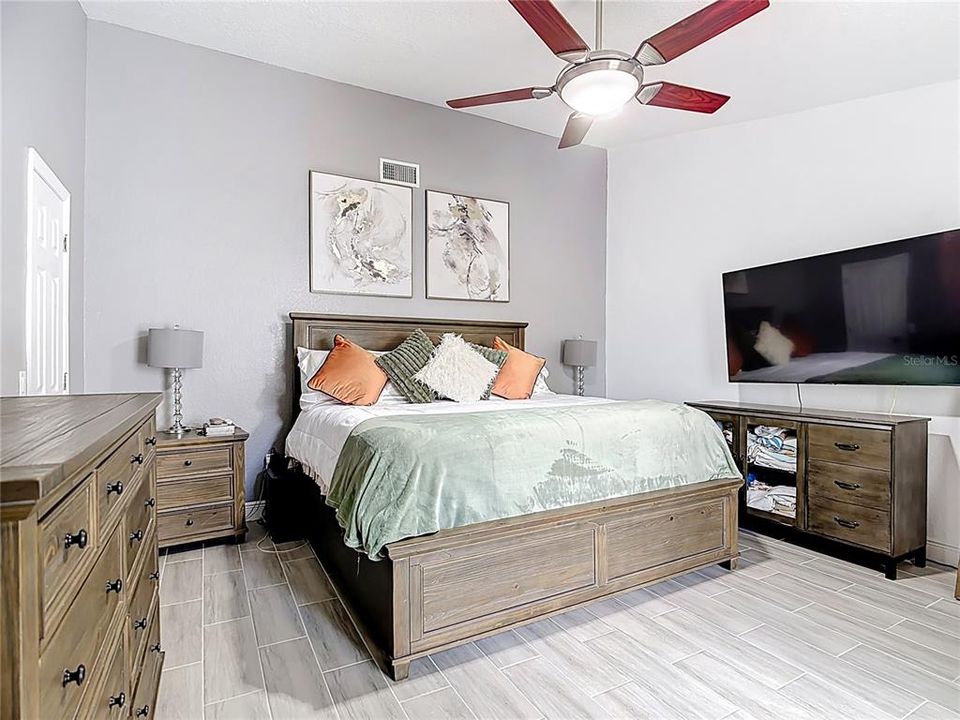 For Sale: $339,999 (3 beds, 2 baths, 1509 Square Feet)