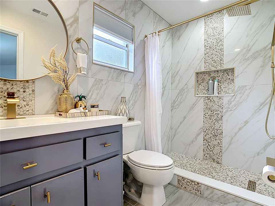 For Sale: $339,999 (3 beds, 2 baths, 1509 Square Feet)