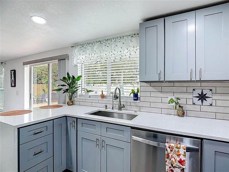 For Sale: $339,999 (3 beds, 2 baths, 1509 Square Feet)