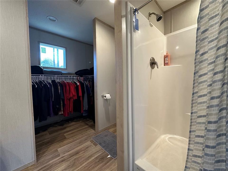 En Venta: $265,000 (4 camas, 2 baños, 1539 Pies cuadrados)