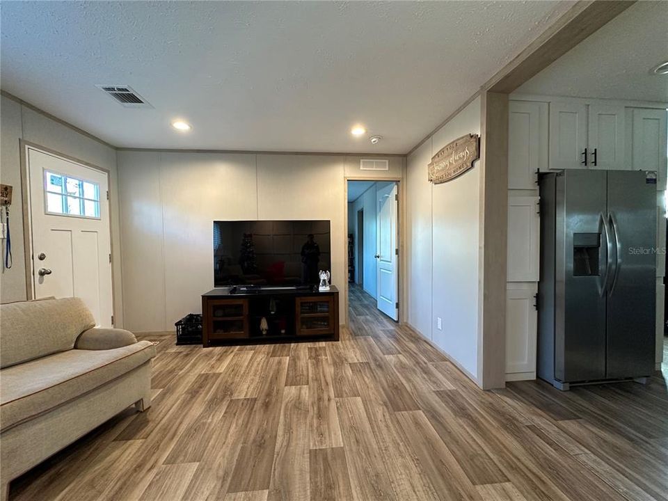 En Venta: $265,000 (4 camas, 2 baños, 1539 Pies cuadrados)