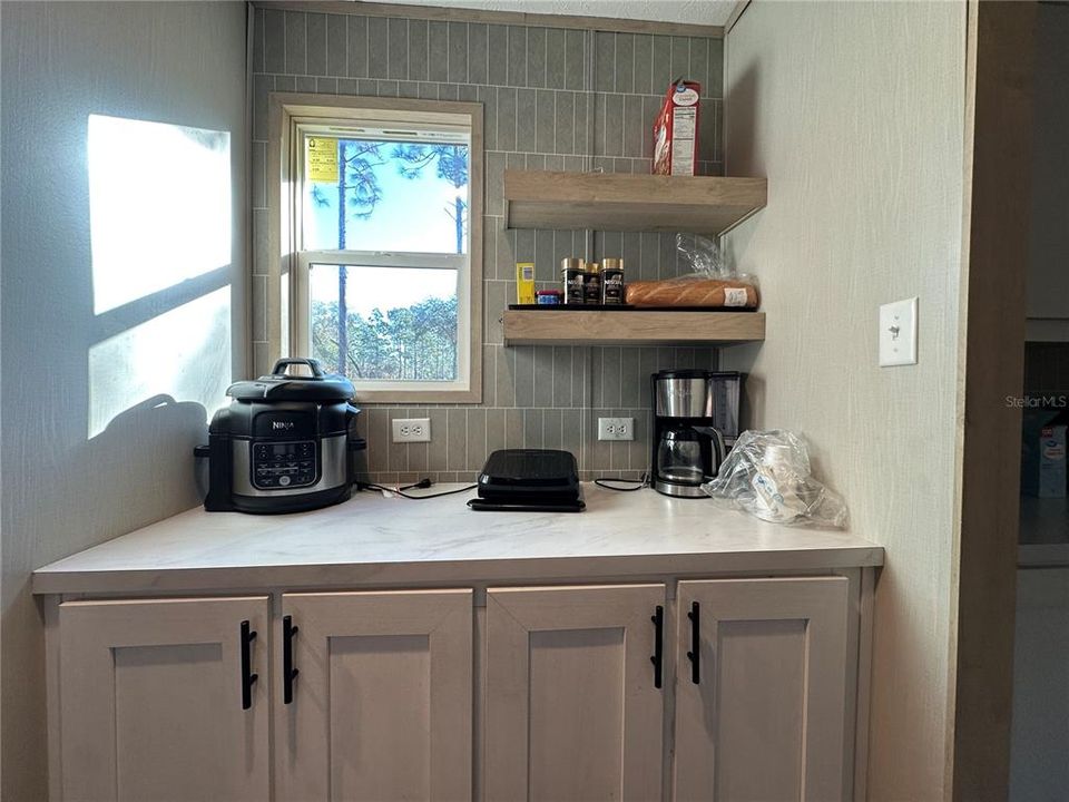 En Venta: $265,000 (4 camas, 2 baños, 1539 Pies cuadrados)