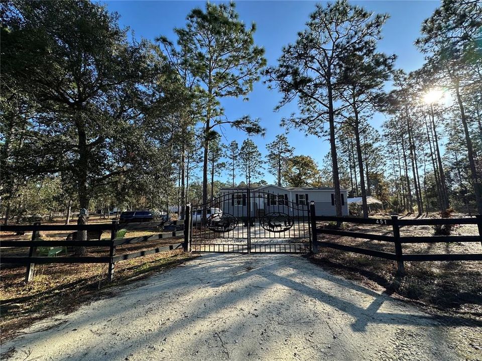 En Venta: $265,000 (4 camas, 2 baños, 1539 Pies cuadrados)