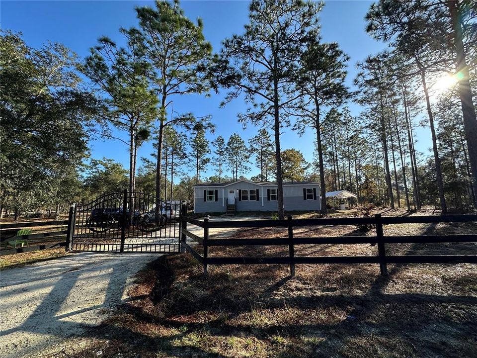 En Venta: $265,000 (4 camas, 2 baños, 1539 Pies cuadrados)