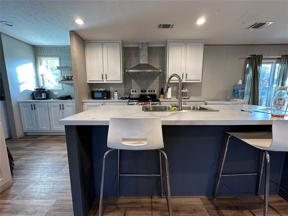 En Venta: $265,000 (4 camas, 2 baños, 1539 Pies cuadrados)