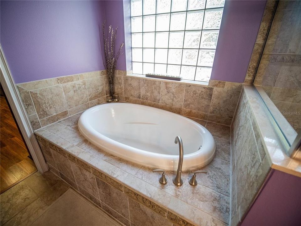 En Venta: $479,900 (3 camas, 3 baños, 3137 Pies cuadrados)