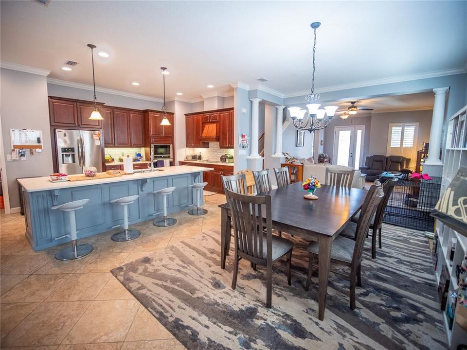 En Venta: $479,900 (3 camas, 3 baños, 3137 Pies cuadrados)