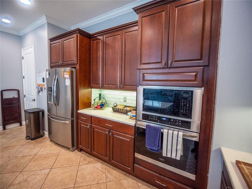 En Venta: $479,900 (3 camas, 3 baños, 3137 Pies cuadrados)