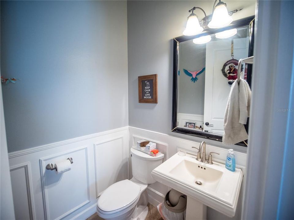 En Venta: $479,900 (3 camas, 3 baños, 3137 Pies cuadrados)