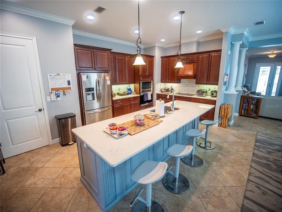 En Venta: $479,900 (3 camas, 3 baños, 3137 Pies cuadrados)