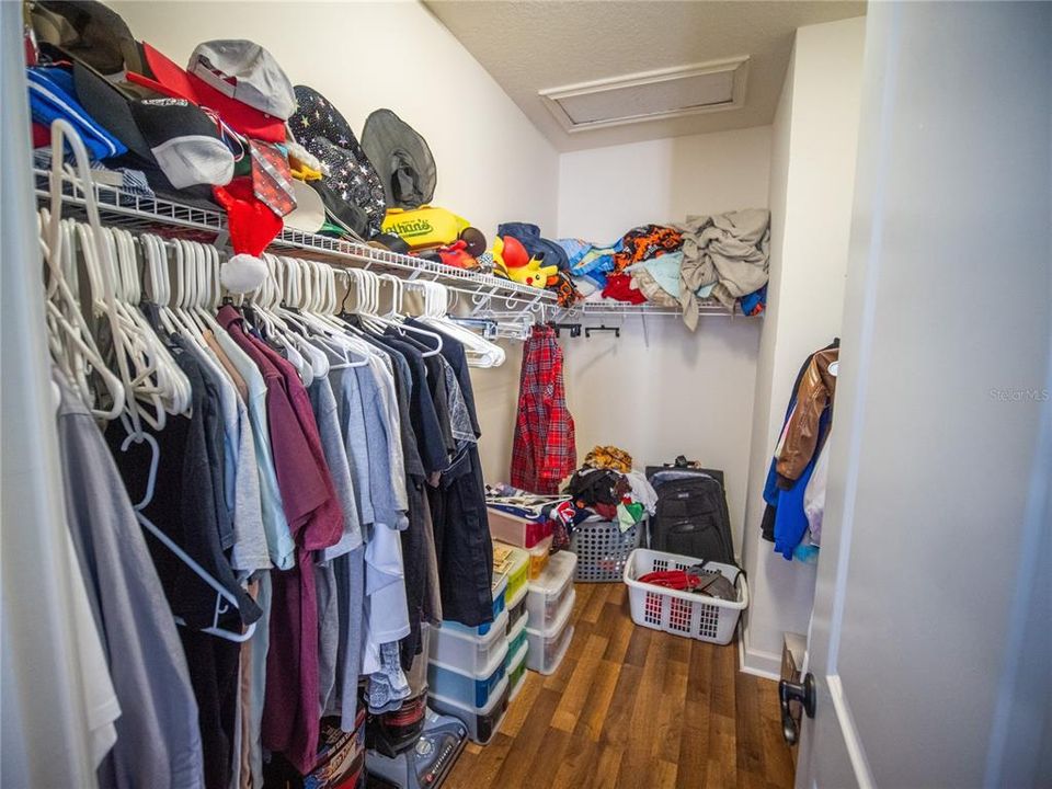 En Venta: $479,900 (3 camas, 3 baños, 3137 Pies cuadrados)