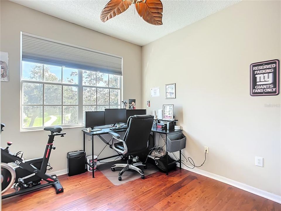 En Venta: $228,000 (2 camas, 2 baños, 1246 Pies cuadrados)