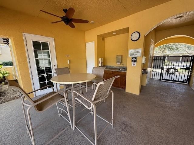 En Venta: $228,000 (2 camas, 2 baños, 1246 Pies cuadrados)