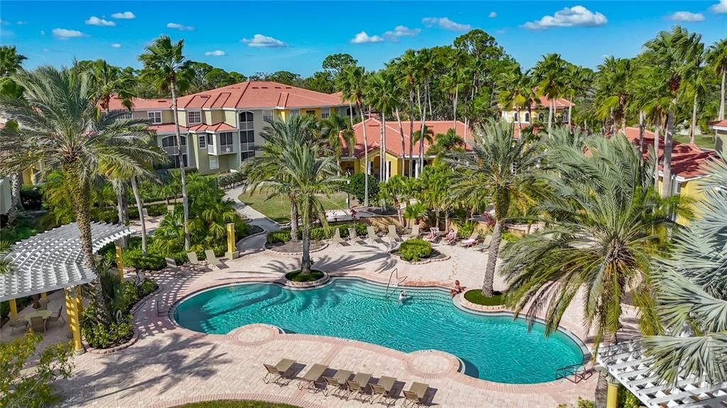 En Venta: $228,000 (2 camas, 2 baños, 1246 Pies cuadrados)