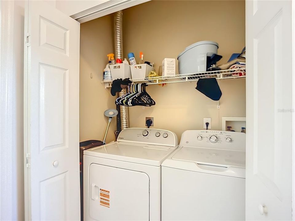 En Venta: $228,000 (2 camas, 2 baños, 1246 Pies cuadrados)