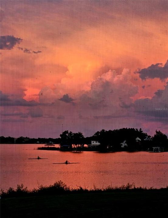 For Sale: $239,500 (2 beds, 2 baths, 1065 Square Feet)