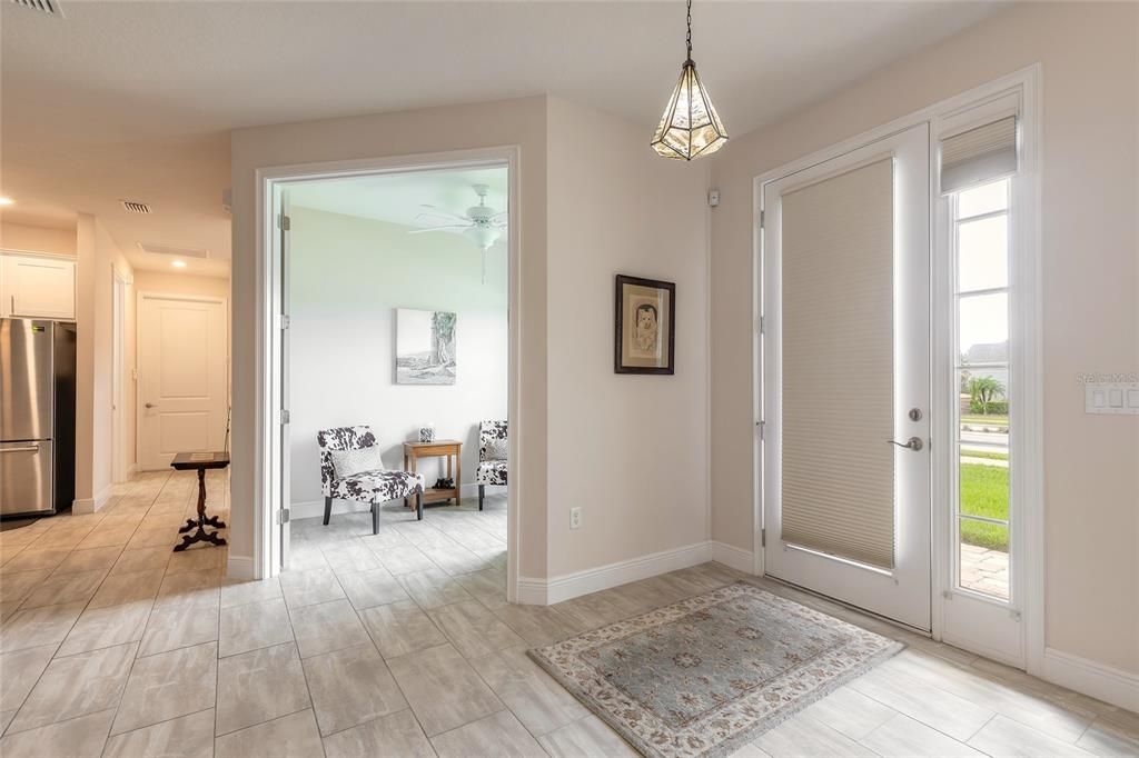 На продажу: $349,000 (2 спален, 2 ванн, 1593 Квадратных фут)