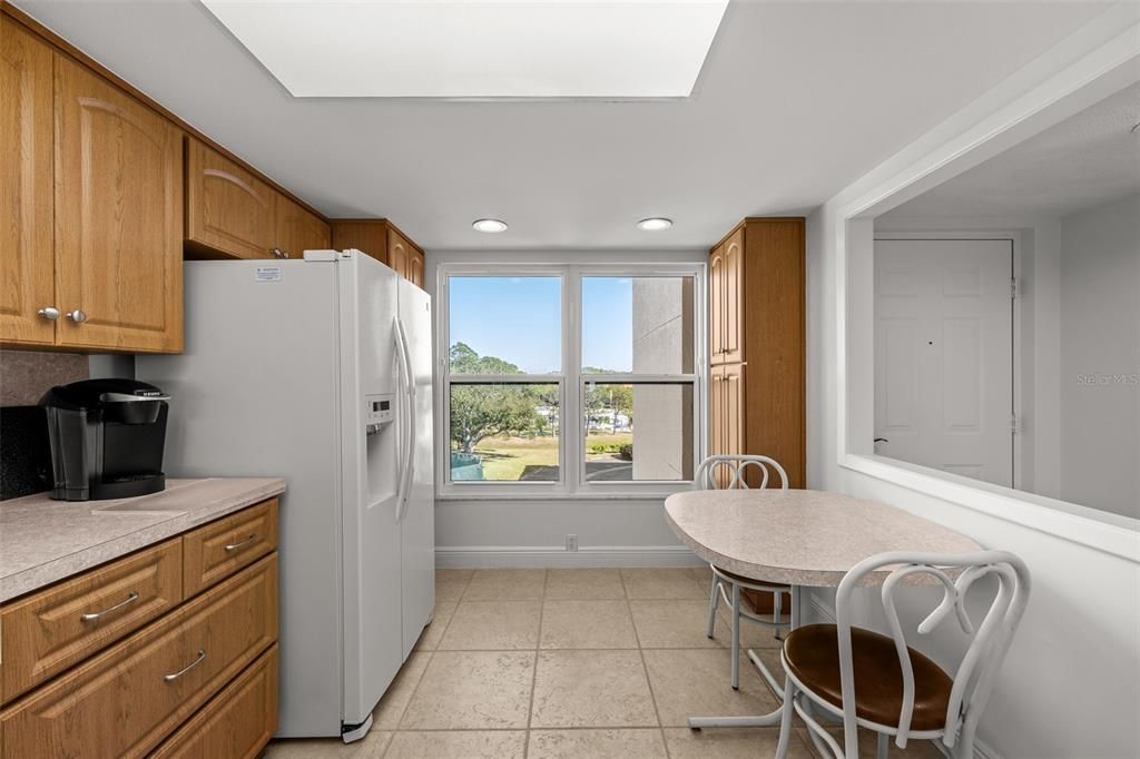 For Sale: $495,000 (2 beds, 2 baths, 1150 Square Feet)