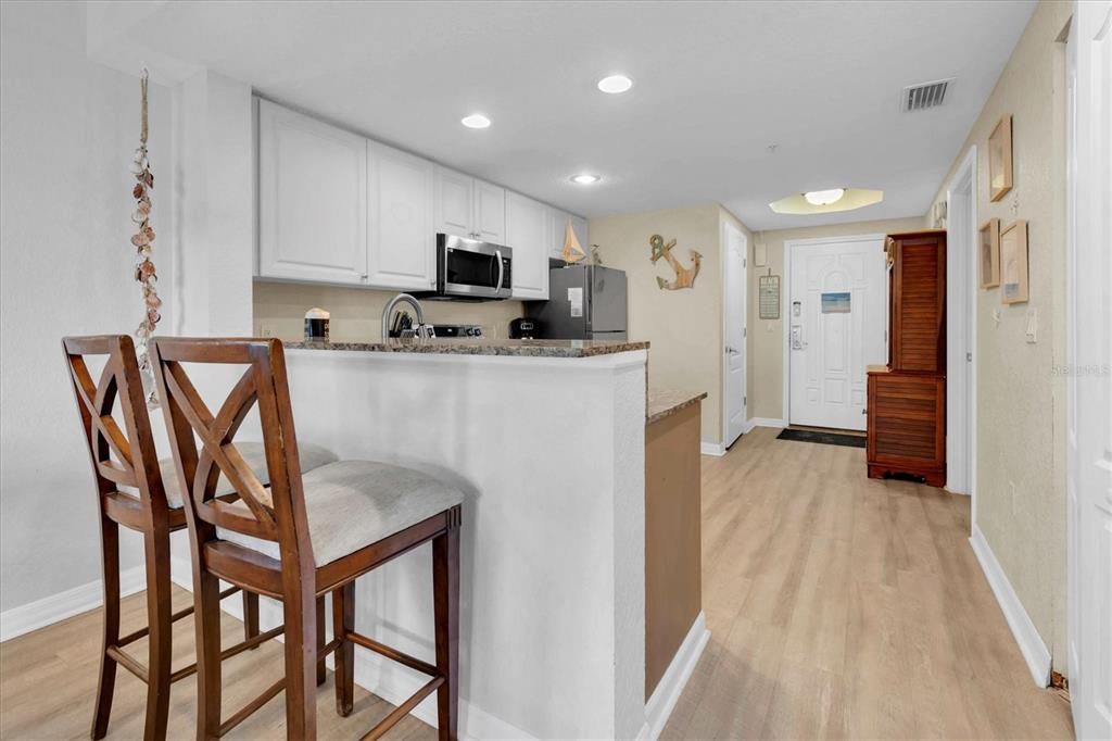 待售: $635,000 (2 贝兹, 1 浴室, 870 平方英尺)