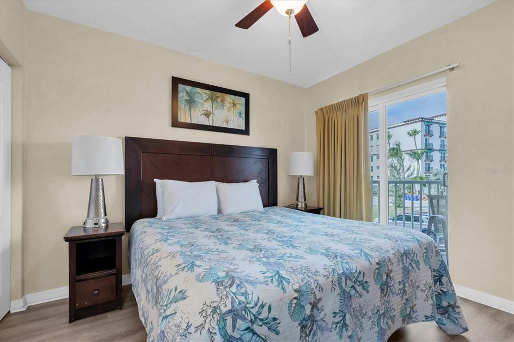 待售: $635,000 (2 贝兹, 1 浴室, 870 平方英尺)