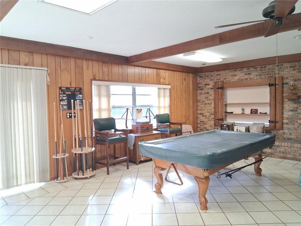 For Sale: $449,000 (4 beds, 2 baths, 2512 Square Feet)