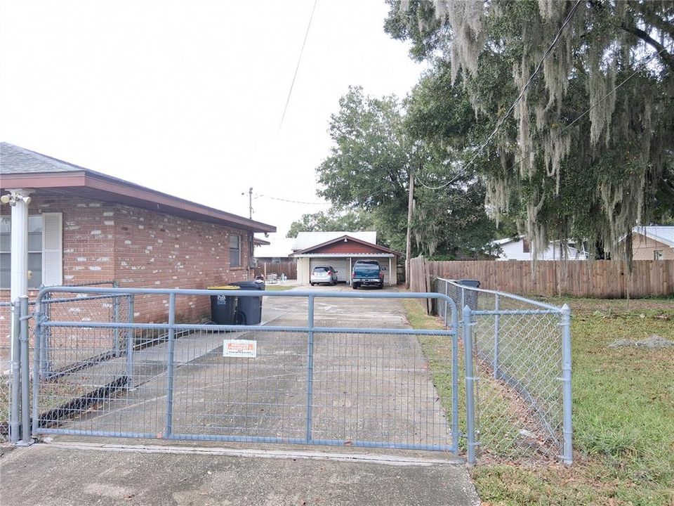 For Sale: $449,000 (4 beds, 2 baths, 2512 Square Feet)