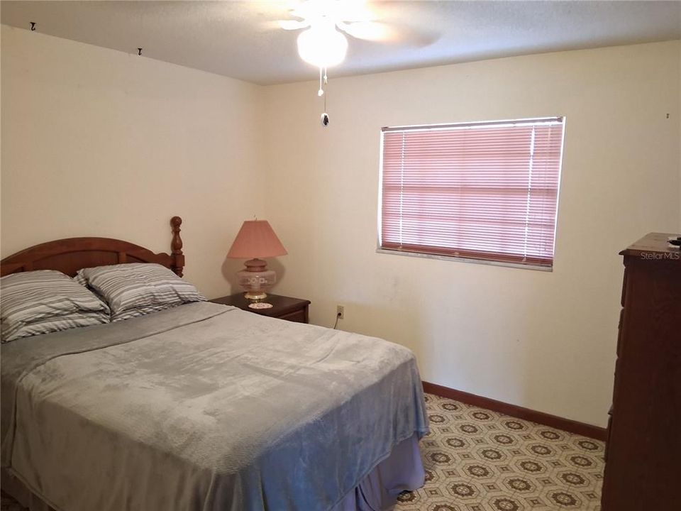 For Sale: $449,000 (4 beds, 2 baths, 2512 Square Feet)