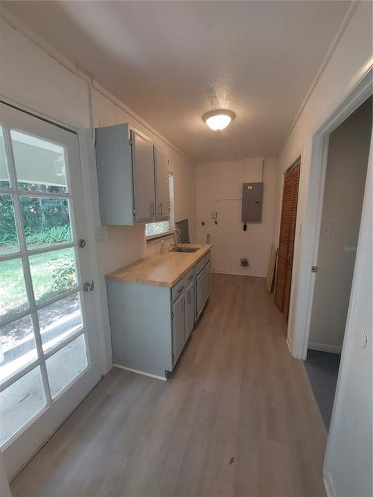 For Sale: $369,900 (3 beds, 2 baths, 1520 Square Feet)