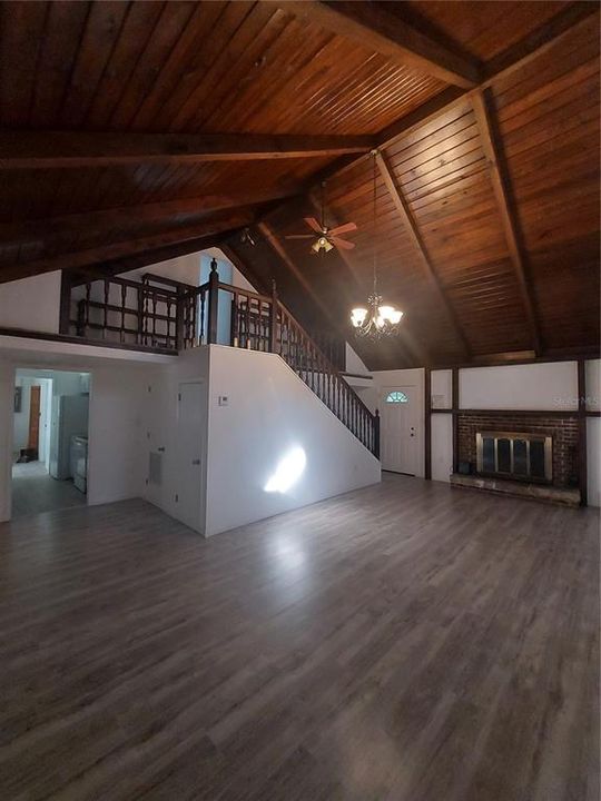 For Sale: $369,900 (3 beds, 2 baths, 1520 Square Feet)