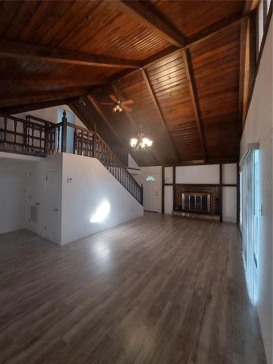 For Sale: $369,900 (3 beds, 2 baths, 1520 Square Feet)