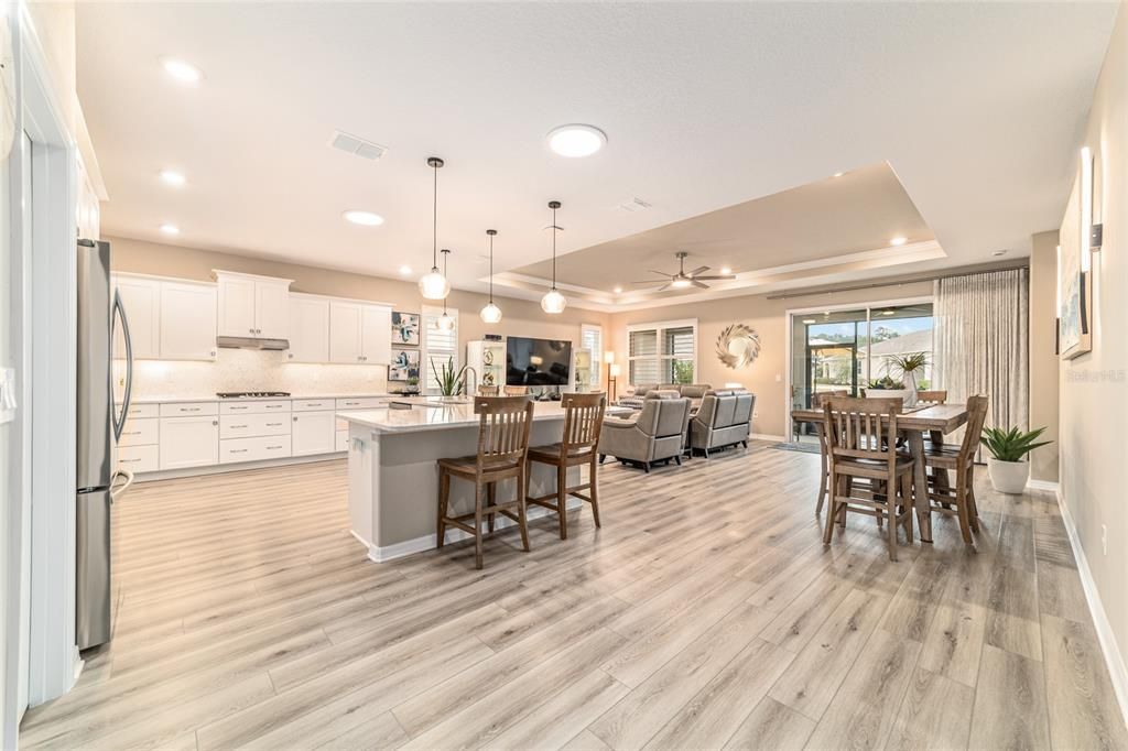 En Venta: $424,900 (3 camas, 2 baños, 2118 Pies cuadrados)